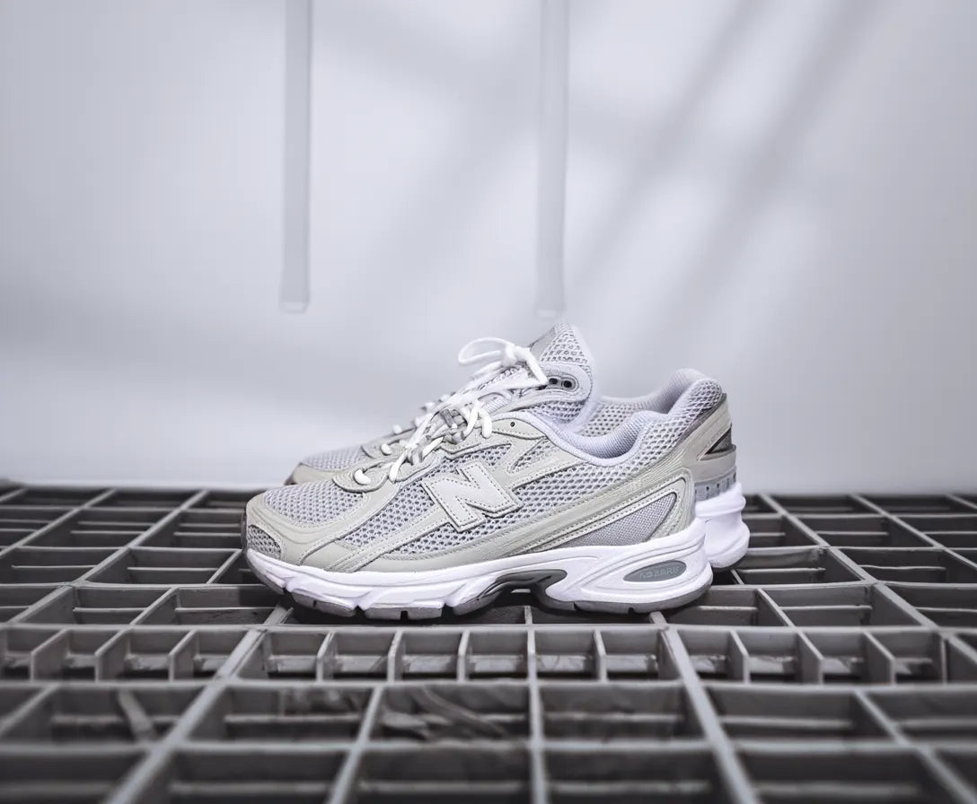New Balance | 740