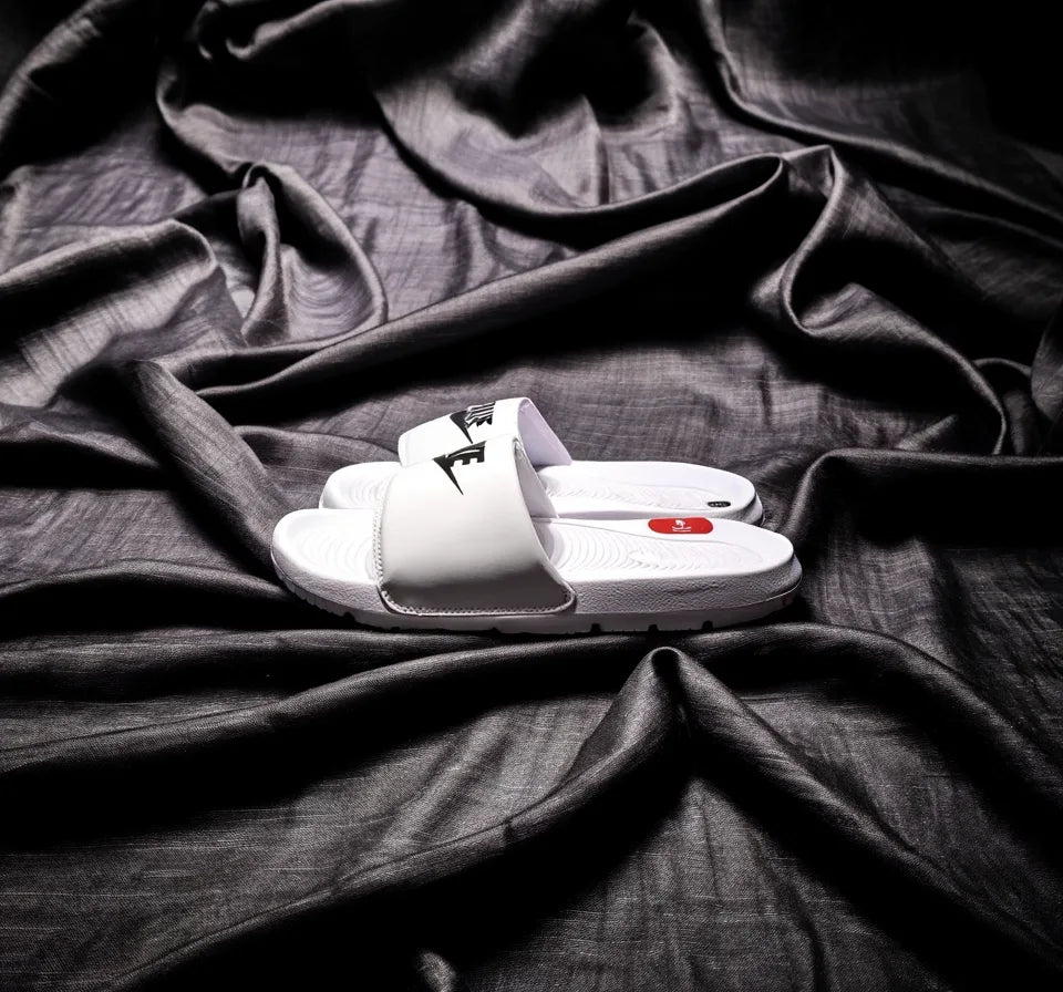 Nike | Slide