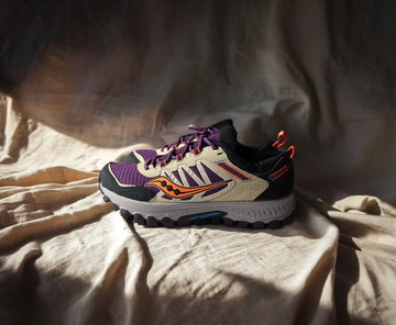 SAUCONY | GRID PEAK